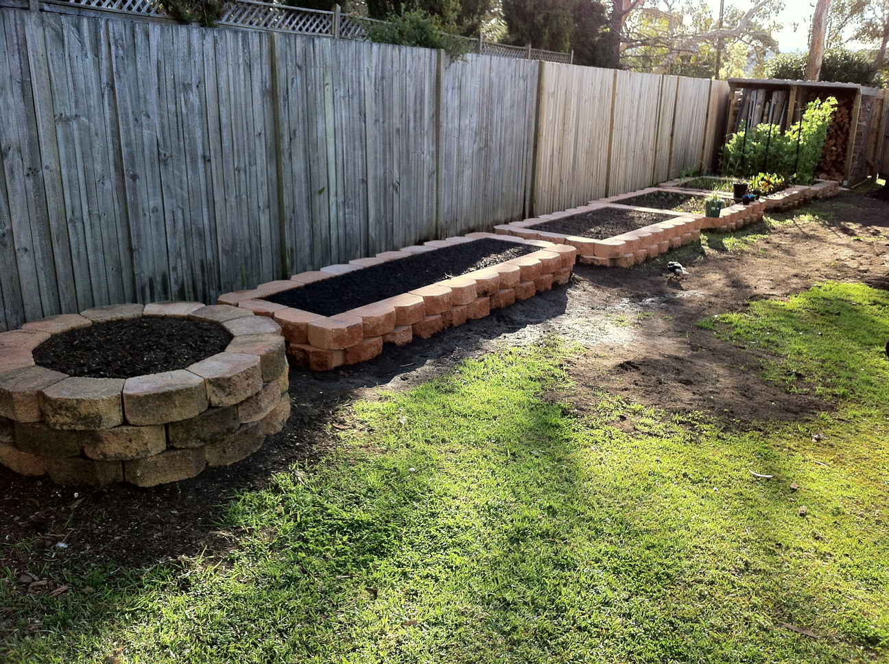 Raised veggie beds complete! This was a while ago now, 08-JUL-2012.